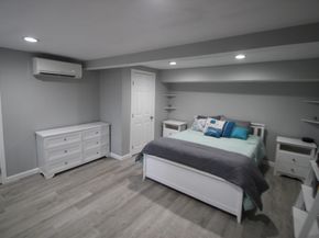 12 Santos Ct, Hanson MA 02341