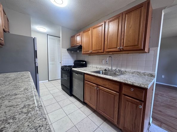 68 Shrewsbury Green Dr J, Shrewsbury MA 01545