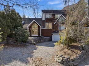 17 Wildflower Path 17, Hudson MA 01749