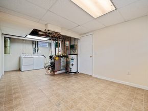23 Buttaro Rd, Woburn MA 01801