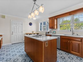 515 Main St, Shrewsbury MA 01545