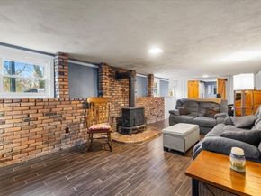 44 Vinedale Rd, Brockton MA 02301