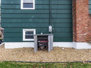44 Vinedale Rd, Brockton MA 02301