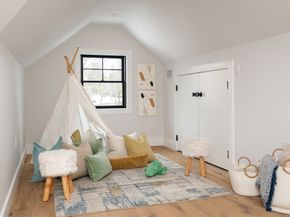 712 Watertown Street, Newton MA 02460