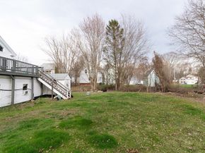 15-17 Central St, Brookfield MA 01506