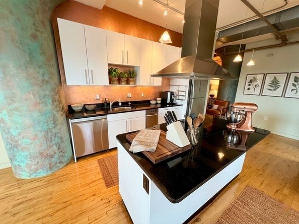210 Lincoln Street 304, Boston MA 02111