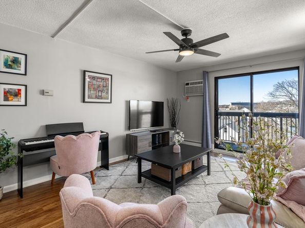 10 Williams St 45, Watertown MA 02472