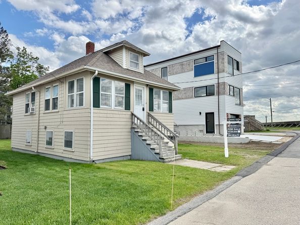 6 Touraine Ave, Hull MA 02045
