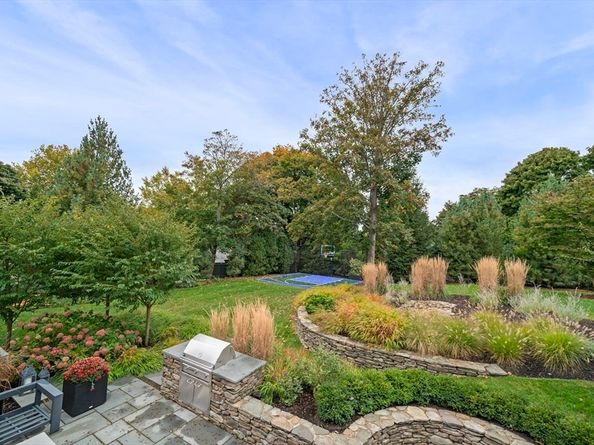 358 Ocean Ave, Marblehead MA 01945