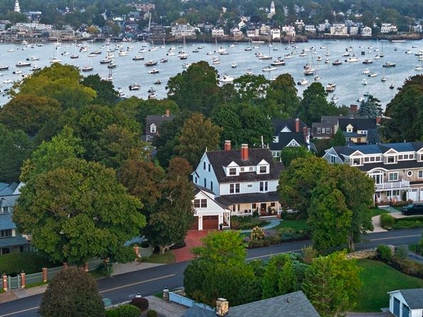 358 Ocean Ave, Marblehead MA 01945