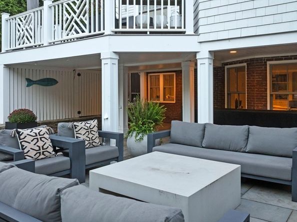 358 Ocean Ave, Marblehead MA 01945