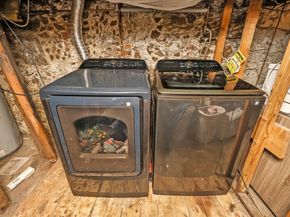 8 Scotia St, Salem MA 01970