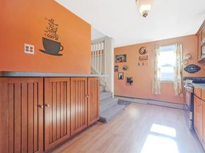 8 Scotia St, Salem MA 01970