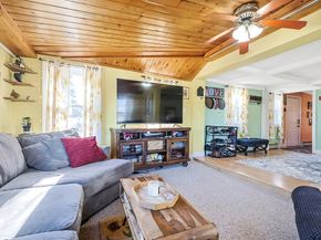 8 Scotia St, Salem MA 01970