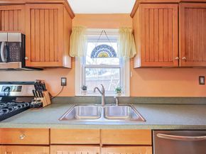 8 Scotia St, Salem MA 01970