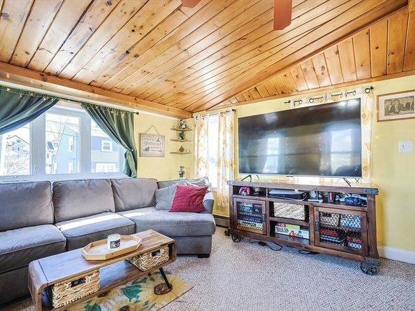 8 Scotia St, Salem MA 01970