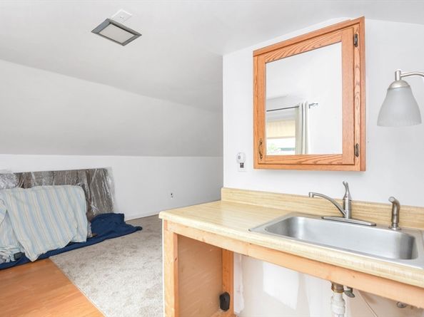 14 Mill St, Northborough MA 01532