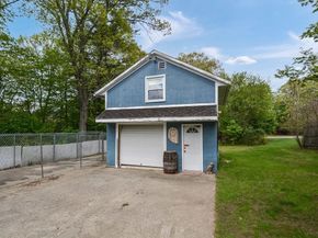 14 Mill St, Northborough MA 01532