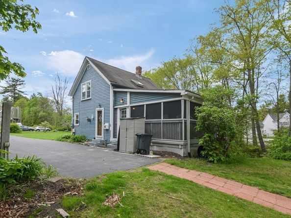 14 Mill St, Northborough MA 01532