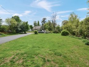14 Mill St, Northborough MA 01532