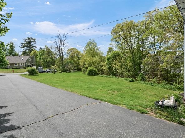 14 Mill St, Northborough MA 01532