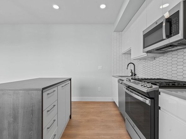 277 Border St 502, Boston MA 02128