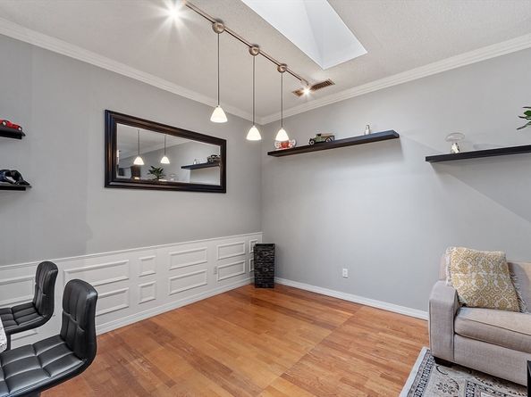 54 Forest St 411, Medford MA 02155