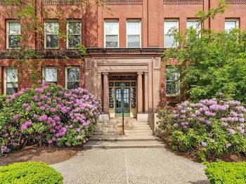 54 Forest St