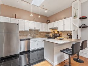 54 Forest St 411, Medford MA 02155