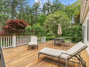 111 Elm St, Medfield MA 02052