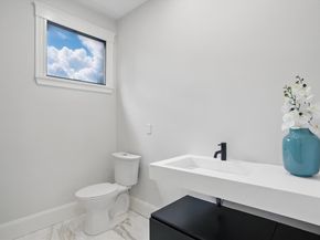 61 Lyndhurst St A, Boston MA 02124