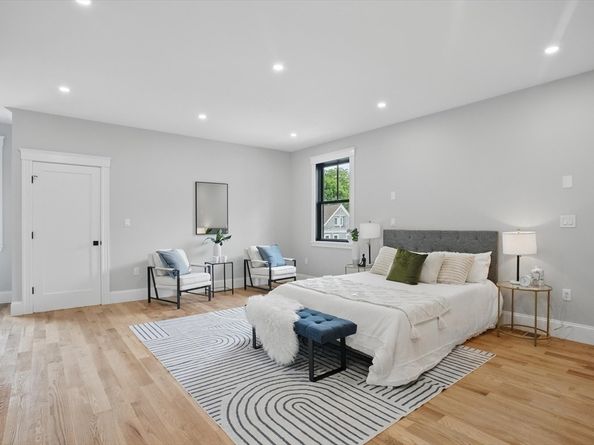 61 Lyndhurst St A, Boston MA 02124