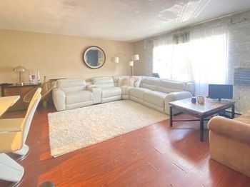 7 Weld St.