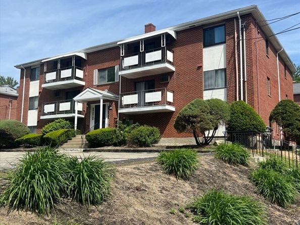 20 Colonial Drive 3, Andover MA 01810