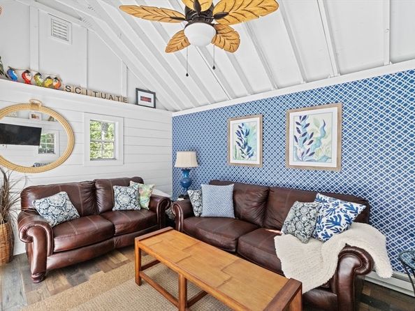 480 Ferry St, Marshfield MA 02050