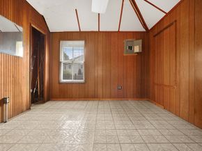 7 Crescent Pl, Wareham MA 02558