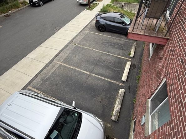 55 Eleanor St 17, Chelsea MA 02150
