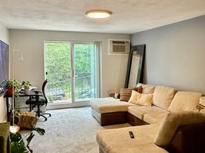 55 Eleanor St 17, Chelsea MA 02150