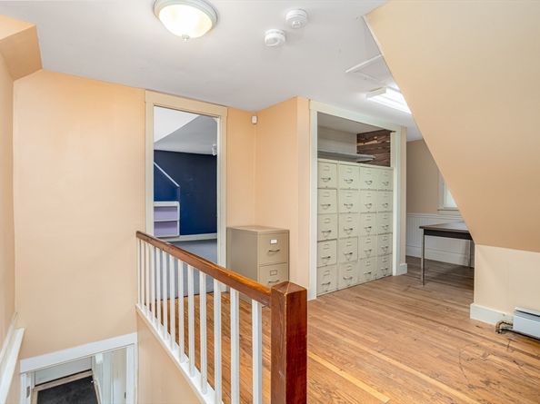 18 Main St, Templeton MA 01468