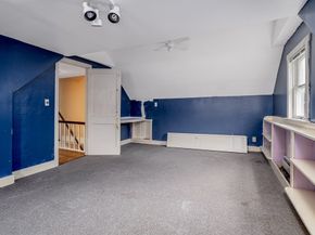 18 Main St, Templeton MA 01468