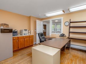 18 Main St, Templeton MA 01468