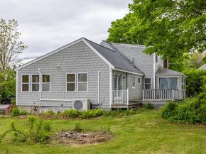 18 Main St, Templeton MA 01468