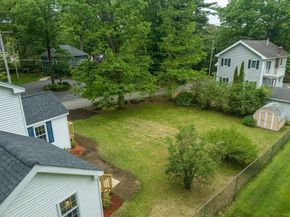22 Mountain Brook Road, Sturbridge MA 01566
