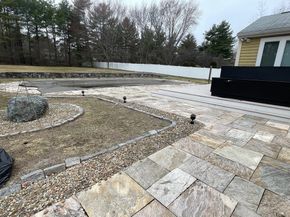 243 Weatherbee Dr, Westwood MA 02090