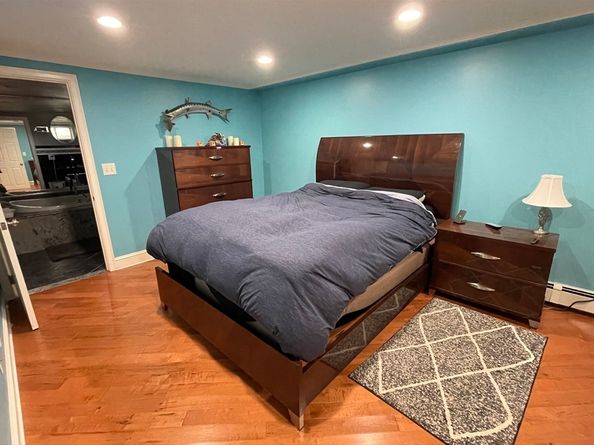 243 Weatherbee Dr, Westwood MA 02090