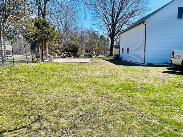 92 Mill St, Lancaster MA 01523