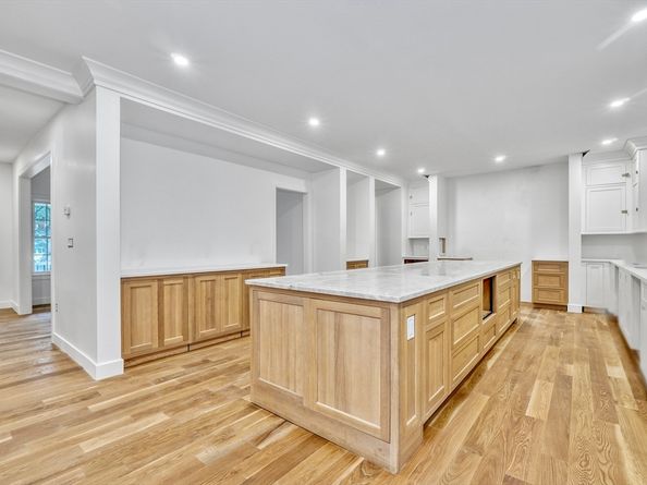 11 Viking Rd, Winchester MA 01890