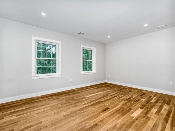 11 Viking Rd, Winchester MA 01890