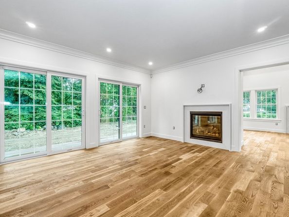 11 Viking Rd, Winchester MA 01890