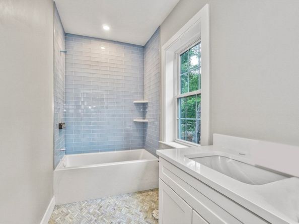 11 Viking Rd, Winchester MA 01890